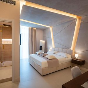Halo Suite